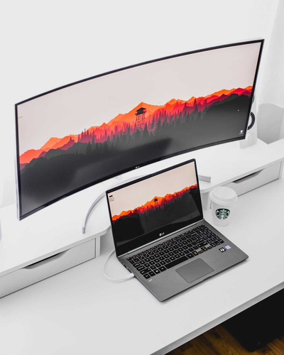 Curvy Monitor